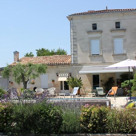 Fronsac  Les Charmes De Vincent - Le Loft Cabernet B&B 외부 사진